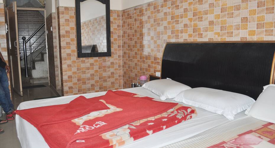 Shrine Guest House, Katra 5